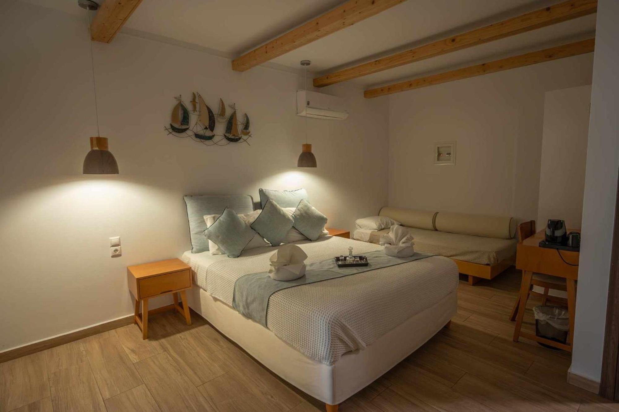 Karidis Hotel Kamári Kültér fotó