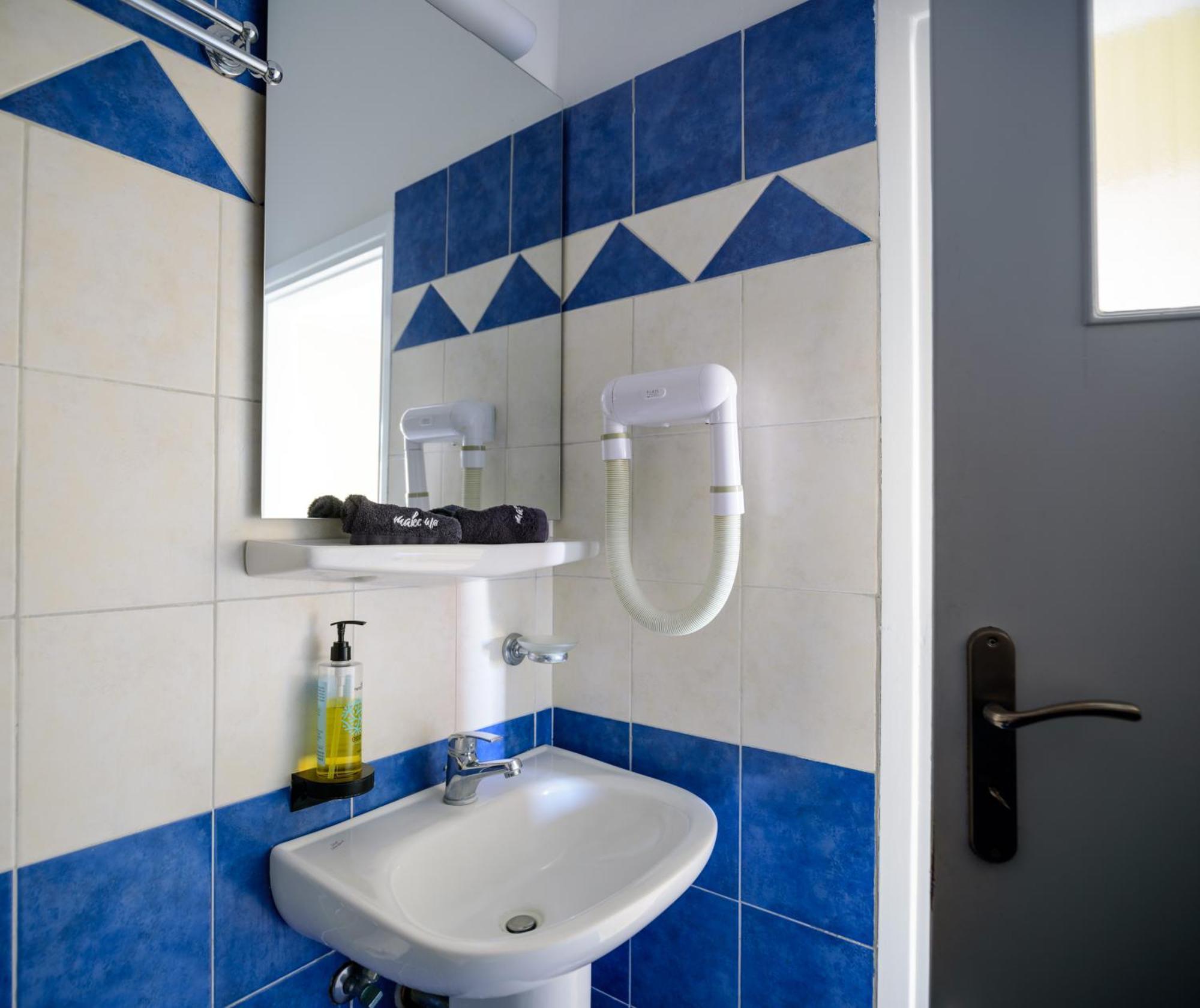 Karidis Hotel Kamári Kültér fotó