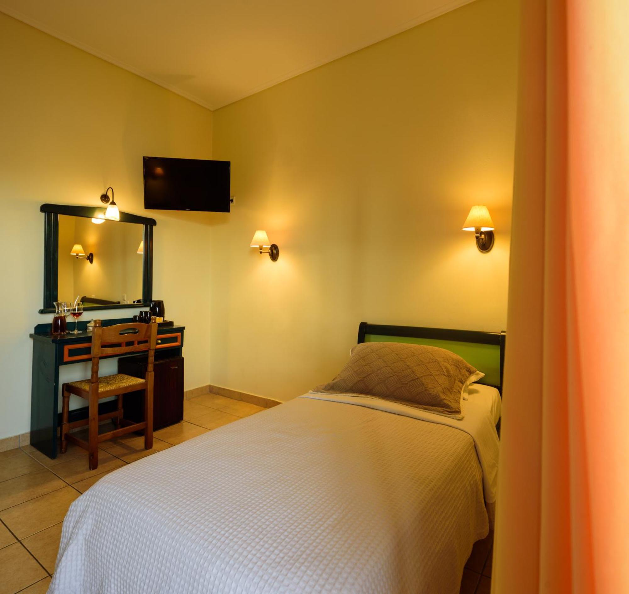 Karidis Hotel Kamári Kültér fotó