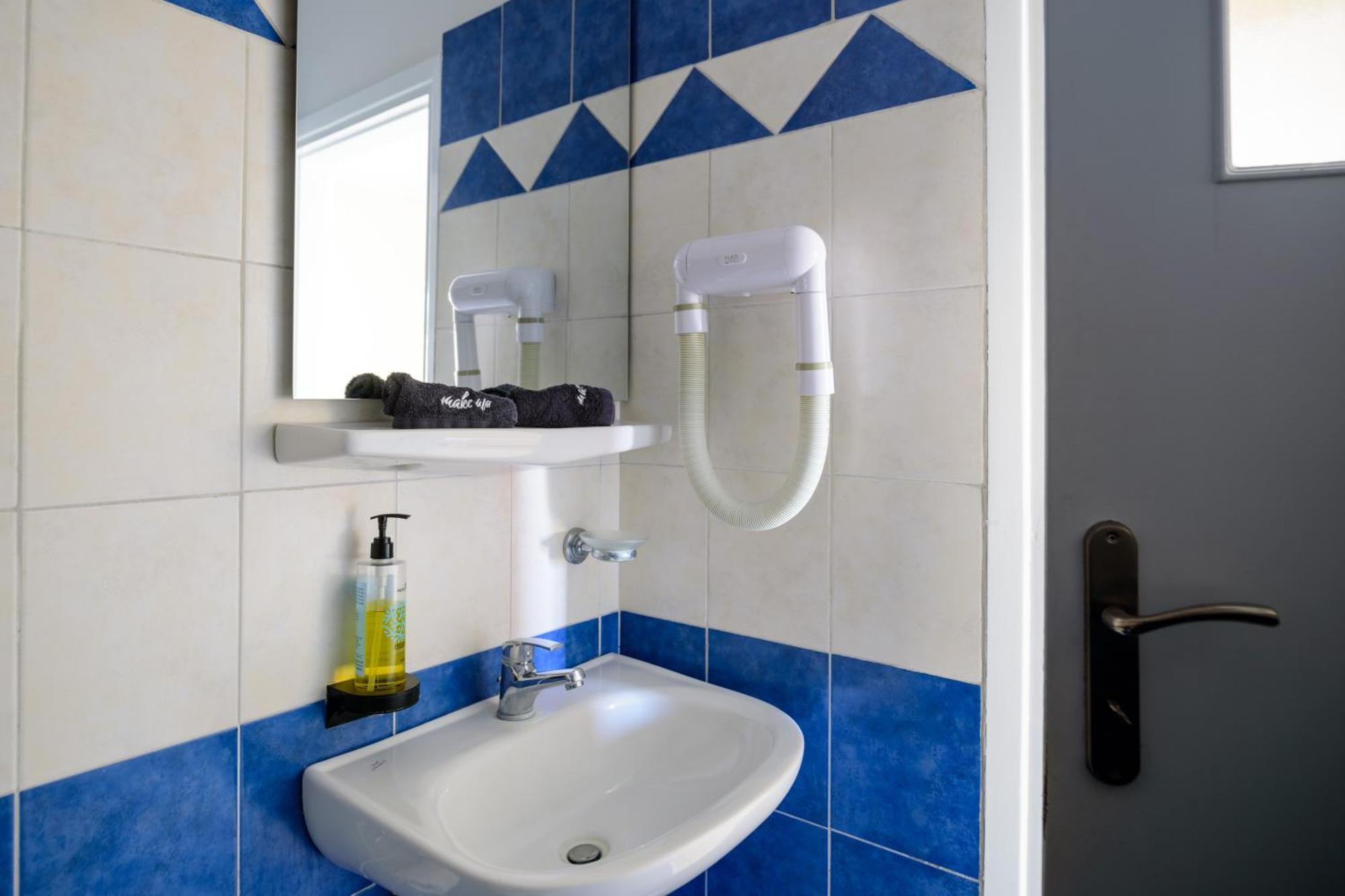 Karidis Hotel Kamári Kültér fotó
